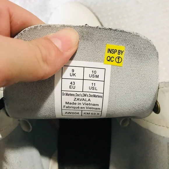 Dr. martens combat boots - Picture 10 of 12